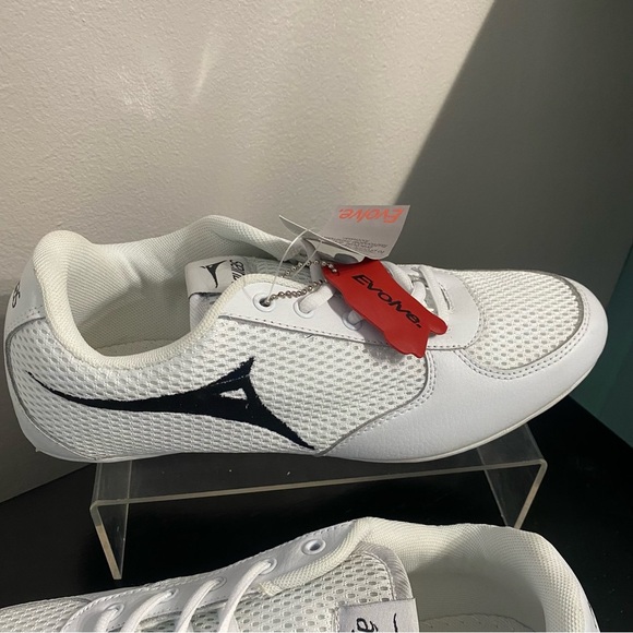 Aguias Evolve Lightweight Shoes Sneakers Womens 9.5, 9 White - Picture 3 of 7